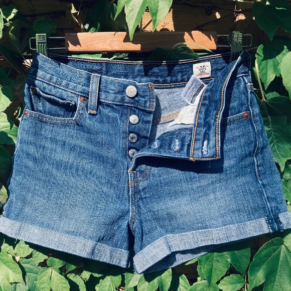 Levi’s | Shorts | Levi's White Oak Shorts | 25 - Picture 1 of 3